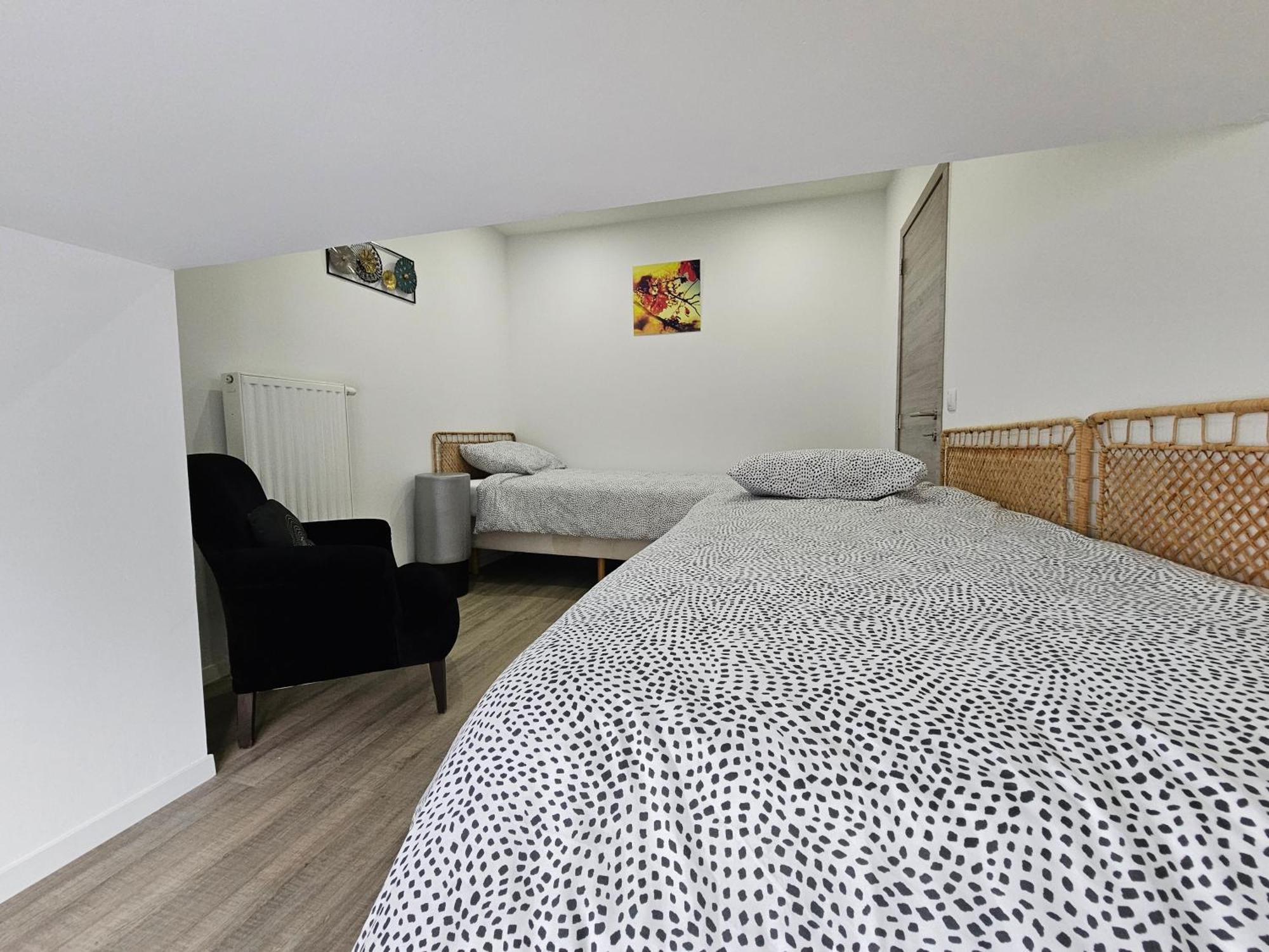 Appart'Hotel Trazegnies Courcelles Exterior photo